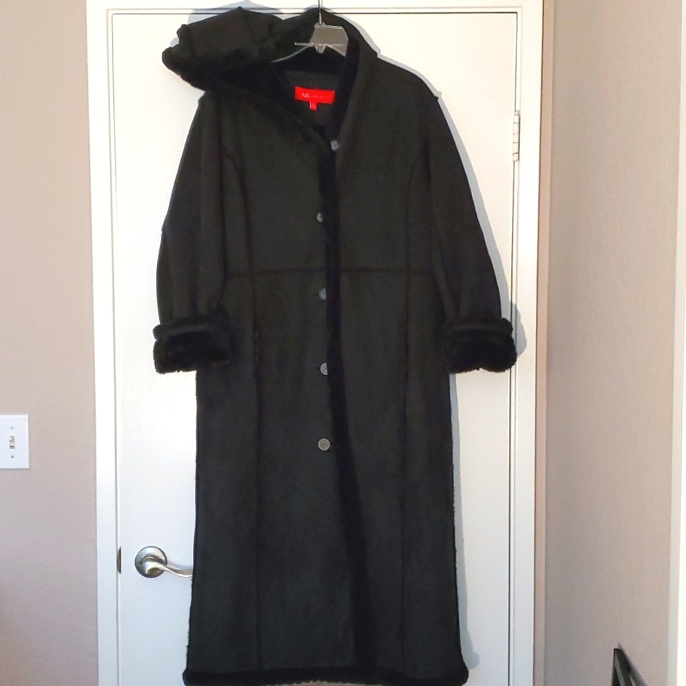 ANNE KLEIN Full length suede, faux fur lined winter jacket